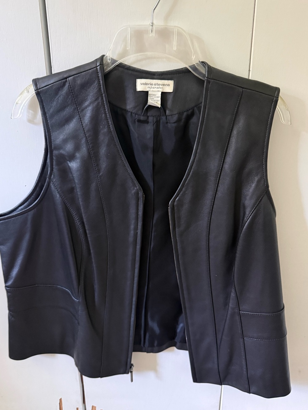 Valerie Stevens Black Leather Zip-Front Vest